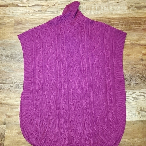 Styles &CO OVER SIZED Sweater buttons on sides - Picture 9 of 11